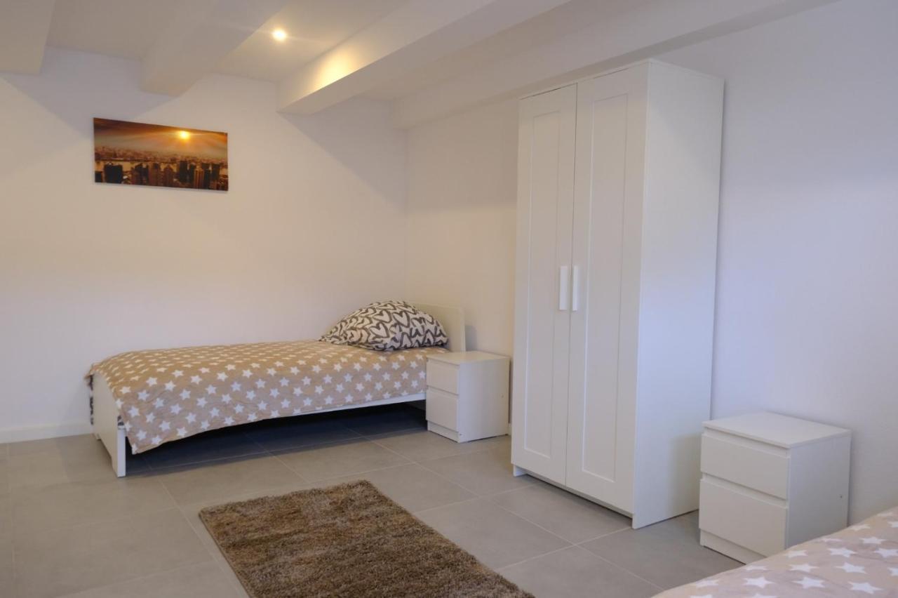 2 Zimmer Monteurswohnung Mit Kuche Und Bad Osnabrück Exterior foto
